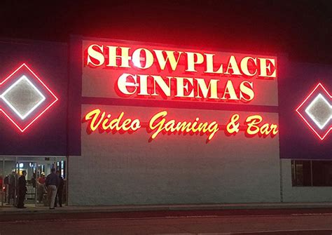 You can find Showplace Cinemas Harrisburg along North Commercial Street. . Showplace cinemas harrisburg il